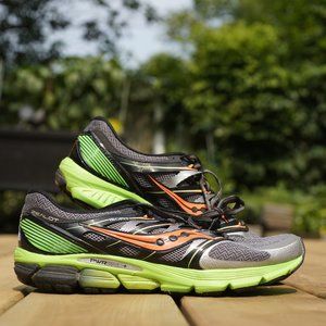 SAUCONY Zealot ISO 2015 Running Shoes (Size 11)